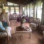 Vergel Con Encanto Con Bano *