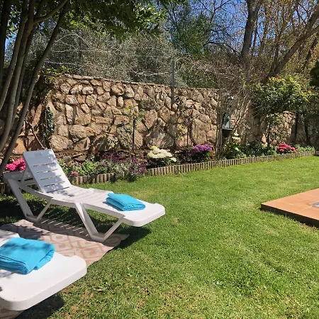 Vergel Con Encanto Con Bano Orman Evi Gata