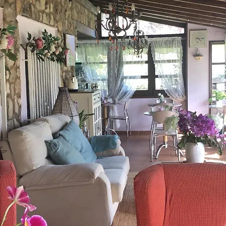 Vergel Con Encanto Con Bano Hytte