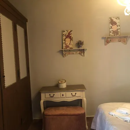 Orman Evi Vergel Con Encanto Con Bano Gata