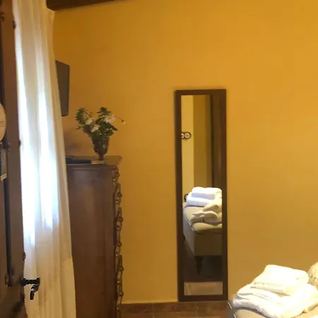 Orman Evi Vergel Con Encanto Con Bano Gata