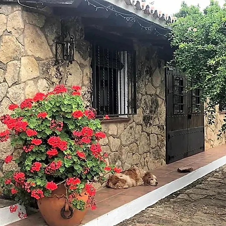 Vergel Con Encanto Con Bano Hytte