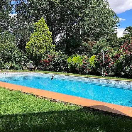 Vergel Con Encanto Con Bano Hytte