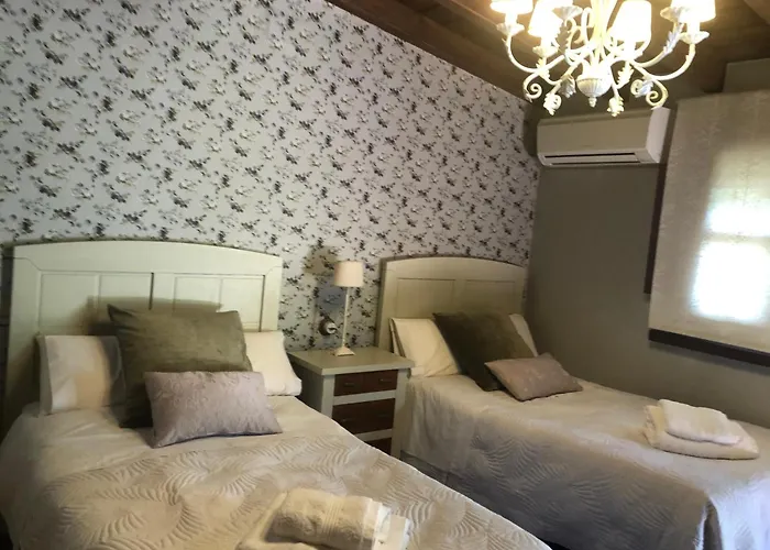 Lodge Finca Vergel Alojamiento Con Encanto Habitaciones Con Bano Gata